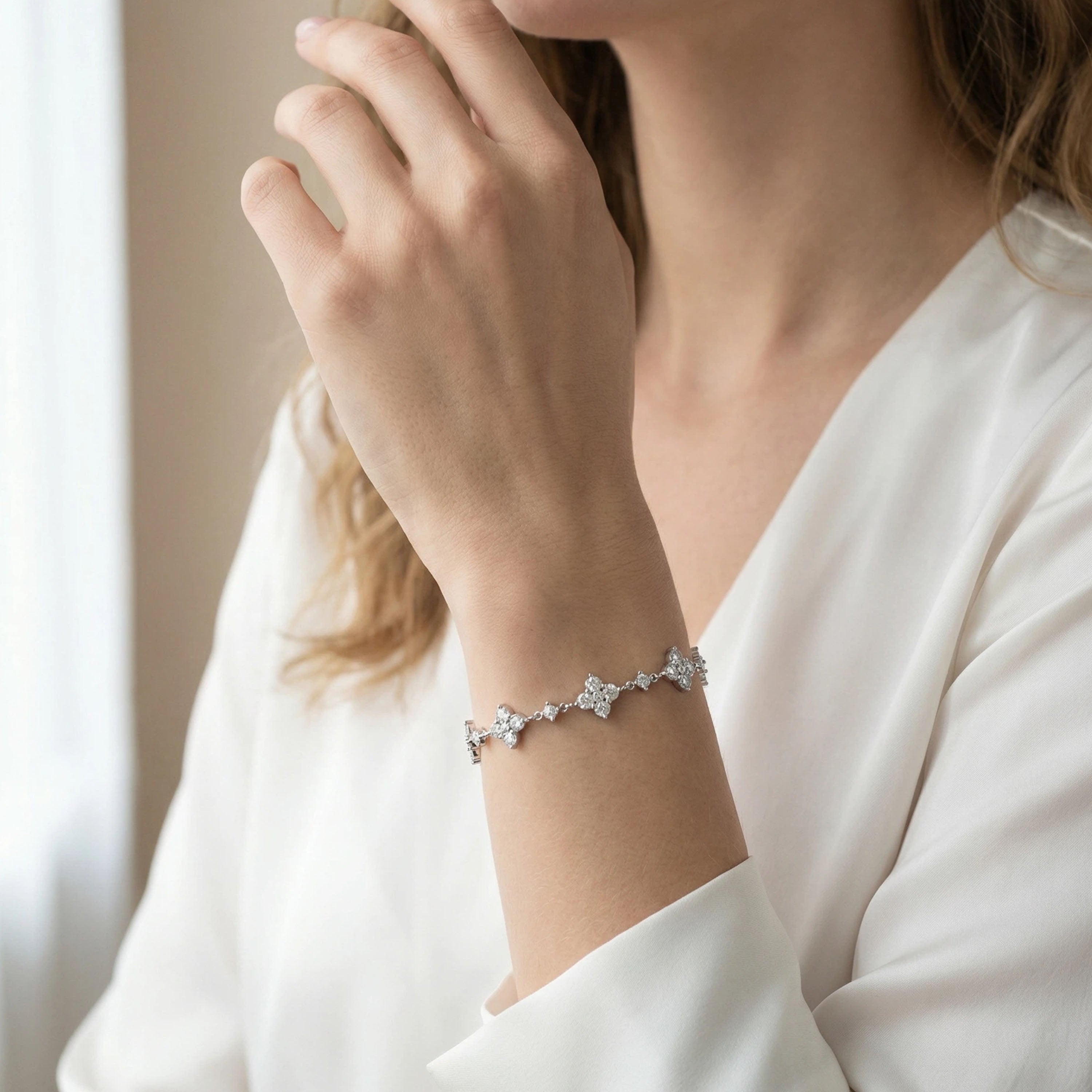 Ophelia Eternity Women's White Gold or 950 Platinum Four Leaf Clover Bracelet | 2ct/3ct Lab Diamond | Adjustable Lucky Jewelry for Anniversary, Mother's Day Gift