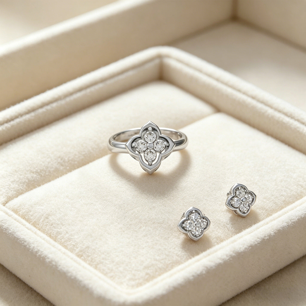 Serene Bleoom Clover Moissanite Ring