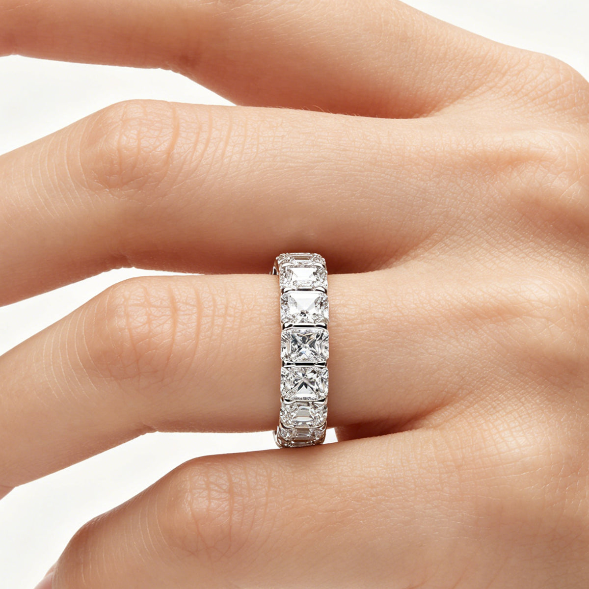 ELVORIQUE 3.60 CTW Cushion-Cut Lab-Grown Diamond Eternity Ring in Platinum