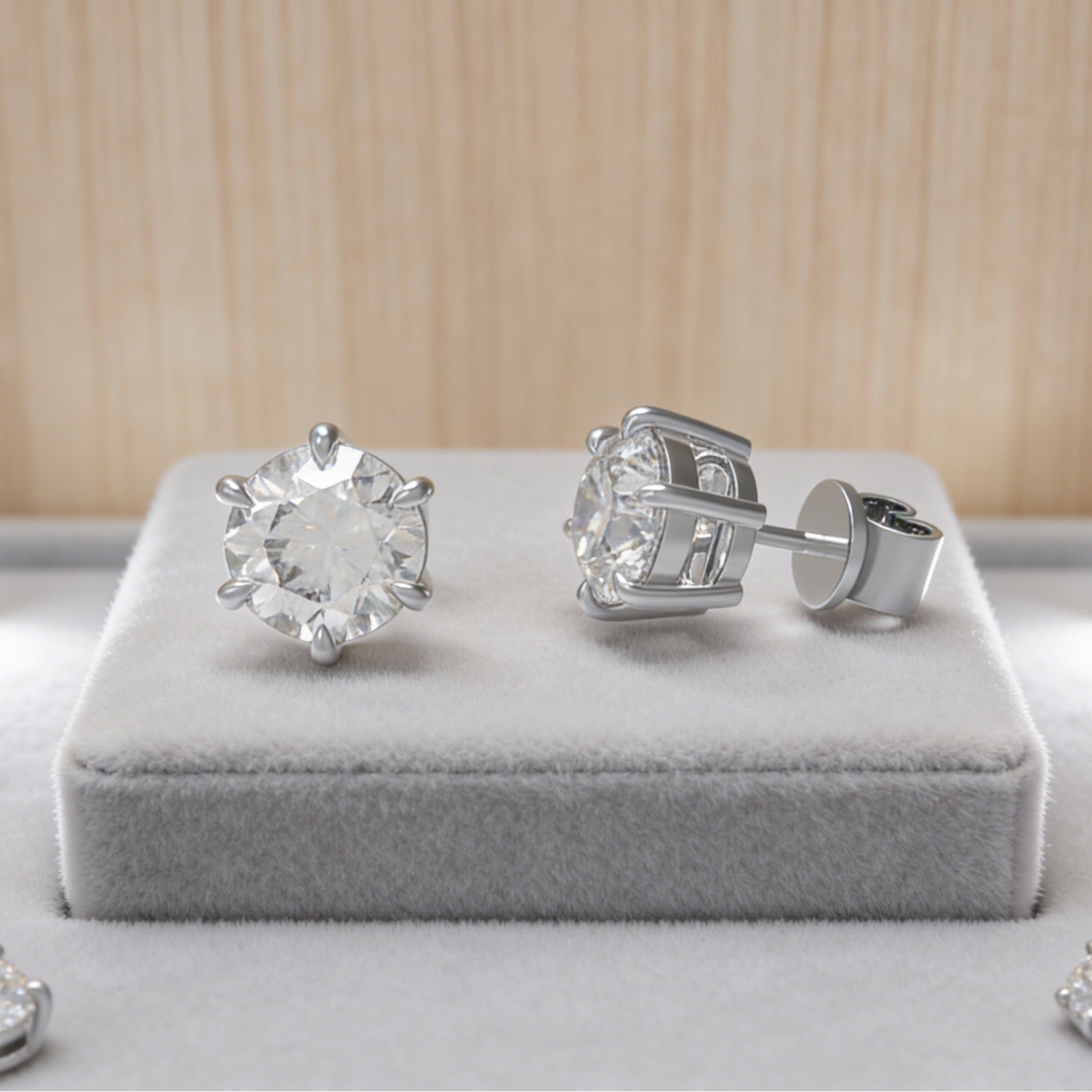 Moissanite Stud Earrings in 925 Sterling Silver, Ideal for Daily Wear, Gifting on Anniversaries, Holidays, etc.