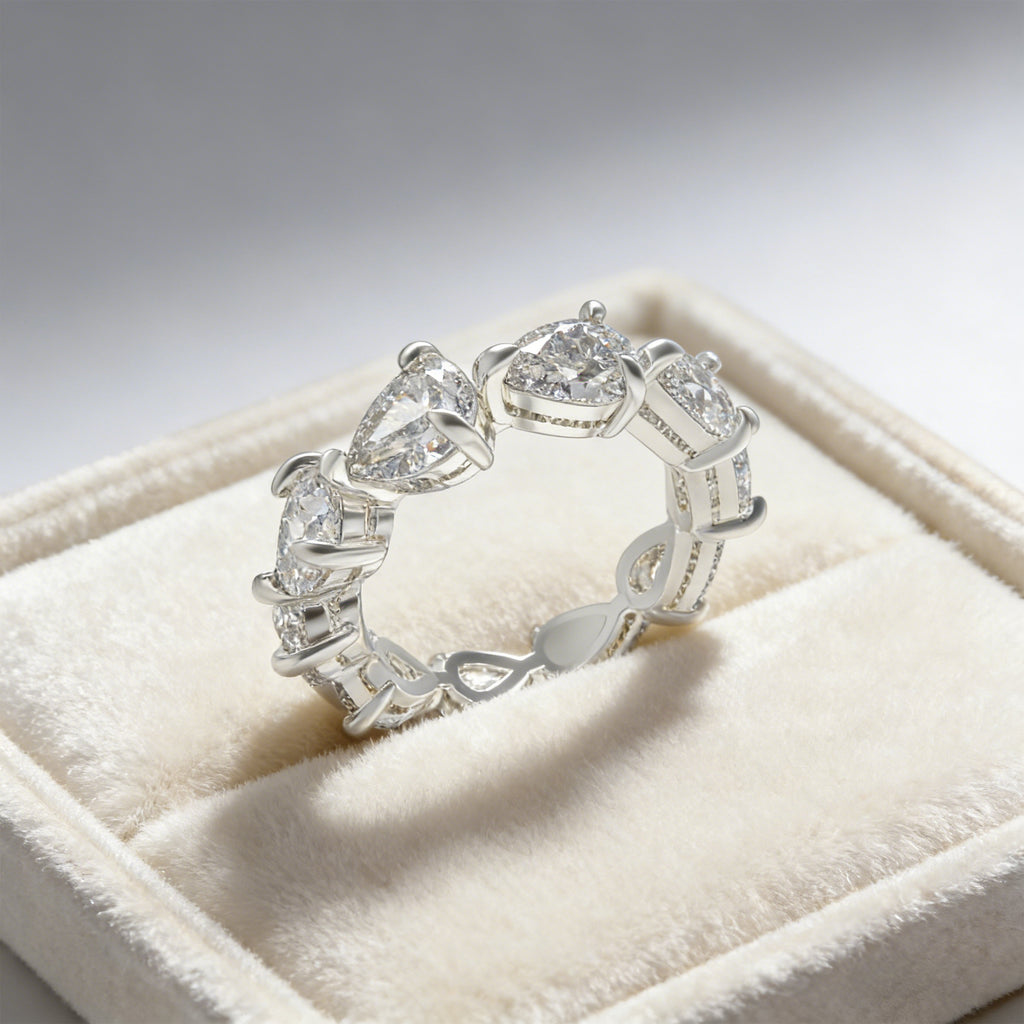 ELVORIQUE Drops of Eternity Pear-Cut Moissanite Eternity Band