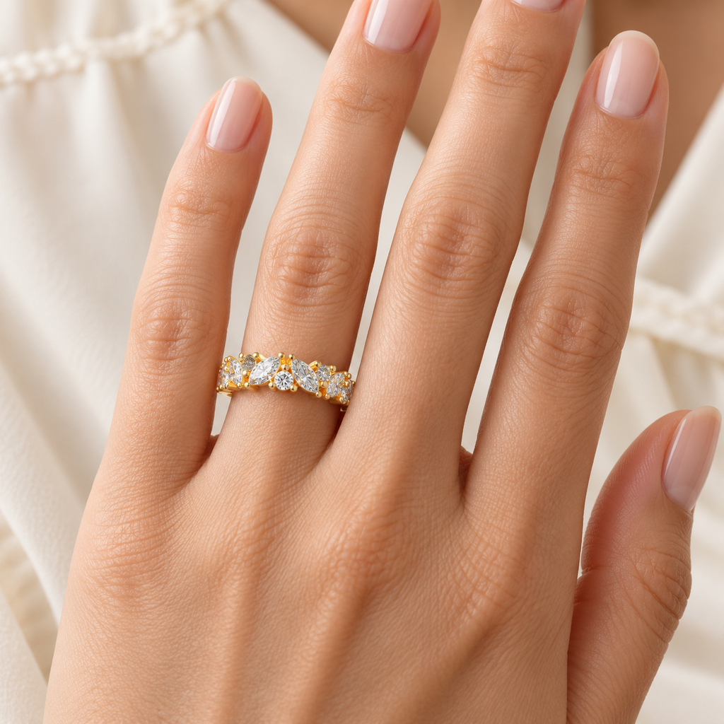 ELVORIQUE Leaves of Light Marquise & Round Lab-Grown Diamond Ring in Yellow Gold