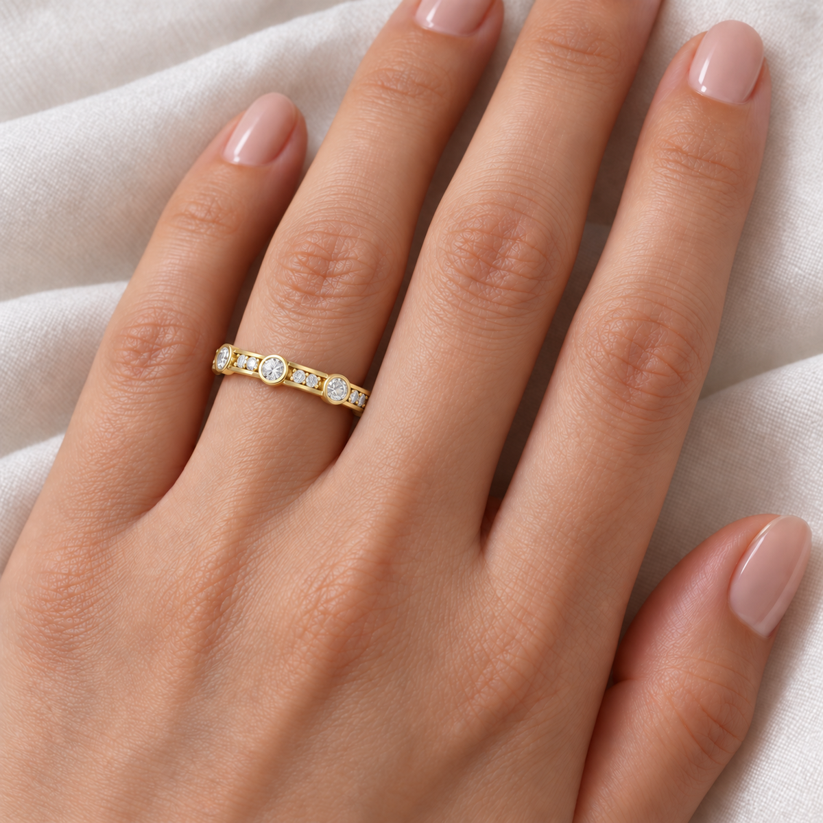 ELVORIQUE Eternal Orbit 0.50 CTW Lab-Grown Diamond Ring in Yellow Gold